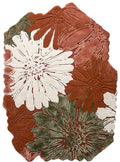 Herfst vloerkleed MZ-Y081, roestbruine ondergrond met crème en olijfgroene chrysanten die uit het oppervlak omhoog komen